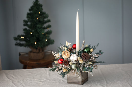 Dried Flowers & Ornaments Candle Centerpiece
