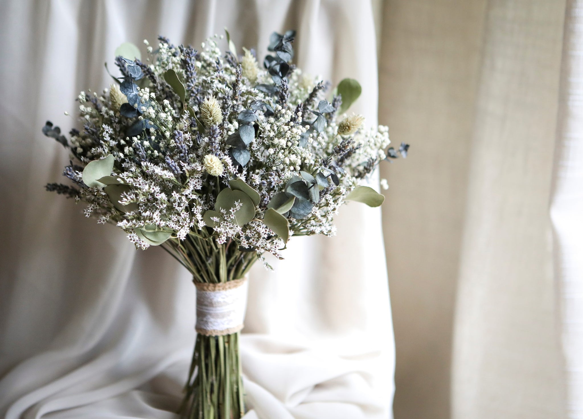 Sage Green Bouquet – Heavenpartyflowers